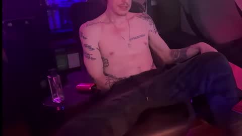 Snapshot of lwooda chatting on 10.18.25 lwooda online show from 10.18.25