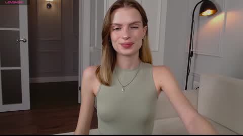 Snapshot of ly_lydia chatting on 12.09.24 ly lydia online show from 12.09.24