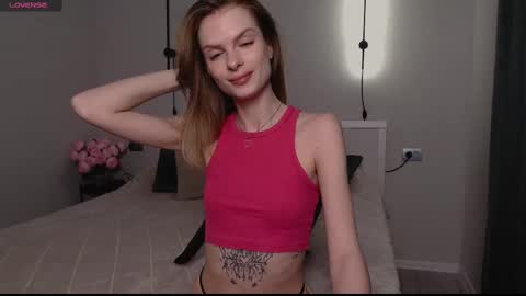 Snapshot of ly_lydia chatting on 02.24.25 ly lydia online show from 02.24.25