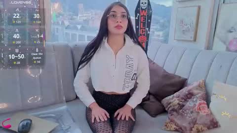 Snapshot of lya_brown chatting on 11.02.25 lya_brown online show from 11.02.25