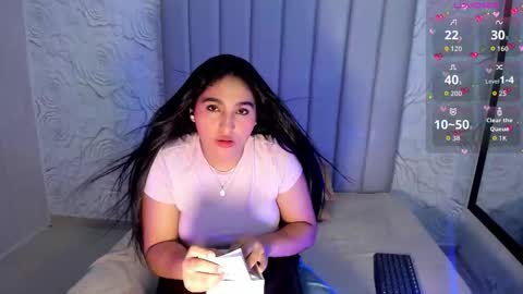 LYA DUBOIS  online show from 03.08.26