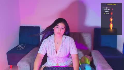 LYA DUBOIS  online show from 03.20.26