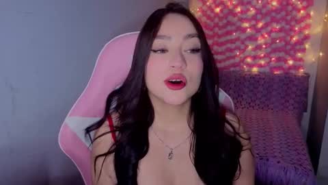 Snapshot of lya_levine chatting on 02.11.26 Lya online show from 02.11.26