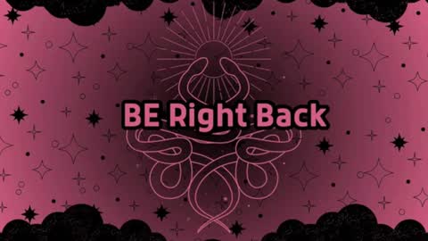 Snapshot of lyaa_collins_ chatting on 01.13.25 Lya online show from 01.13.25