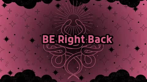 Snapshot of lyaa_collins_ chatting on 01.14.25 Lya online show from 01.14.25