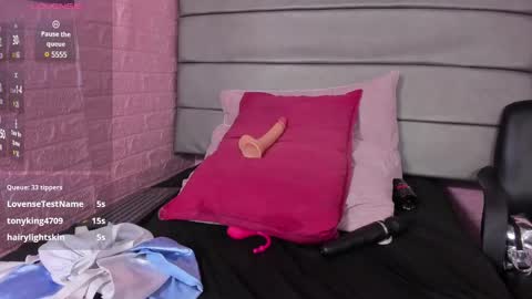 Snapshot of lyaa_collins_ chatting on 03.02.25 Lya online show from 03.02.25