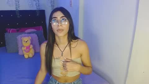 Snapshot of lyaa_cutee chatting on 11.07.25 Lyaa Cutee online show from 11.07.25