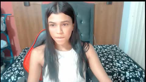 Snapshot of lyanamerry03 chatting on 10.02.25 lyanamerry03 online show from 10.02.25