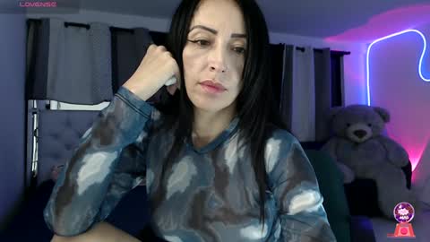 Lyann  online show from 01.24.25