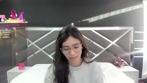 LYA SCOTT online show from 09.09.25