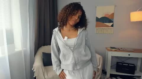 Snapshot of lydalambino chatting on 07.10.26 Dina online show from 07.10.26