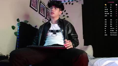 Snapshot of lylebennett_ chatting on 03.04.25 Lyle Bennett Freelance Model online show from 03.04.25