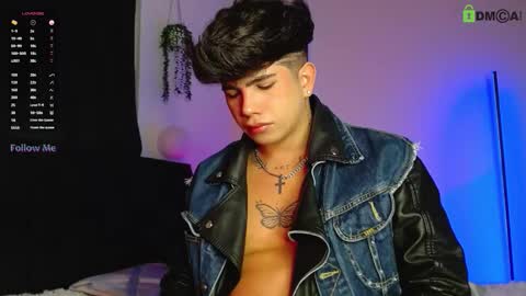 Snapshot of lylebennett_ chatting on 10.17.25 Lyle Bennett Freelance Model online show from 10.17.25