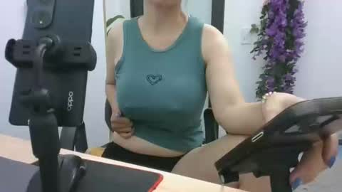lyli_99 online show from 09.11.25