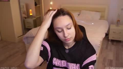 Snapshot of lylianrosse chatting on 11.03.25 Lylian online show from 11.03.25