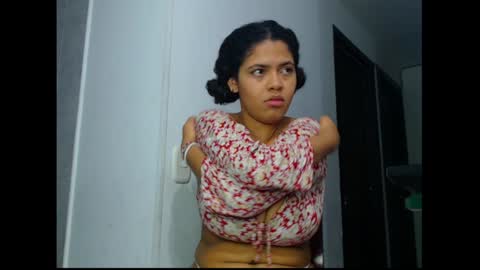 Snapshot of lylii_evans chatting on 01.13.25 lylii_evans online show from 01.13.25