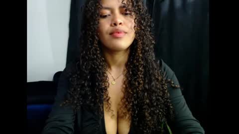 Snapshot of lylii_evans chatting on 03.04.25 lylii_evans online show from 03.04.25