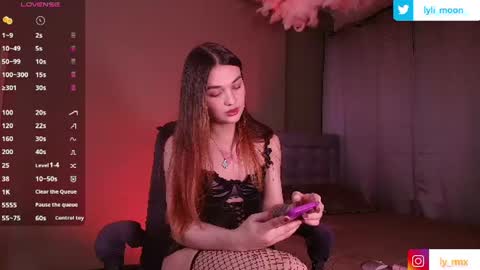 Snapshot of lylita_moon chatting on 06.11.26 Littl online show from 06.11.26