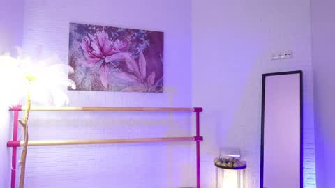 Lyly   online show from 12.06.24