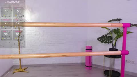 Lyly   online show from 10.01.25