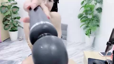 Snapshot of lyly_sweet97 chatting on 10.10.25 lyly_sweet97 online show from 10.10.25