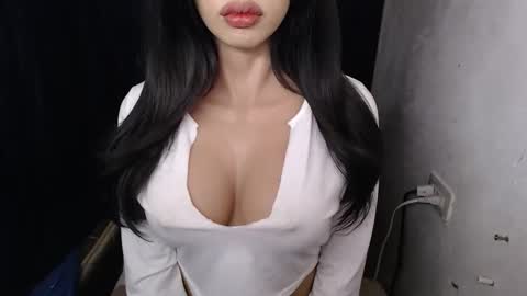 Lyn online show from 03.12.26