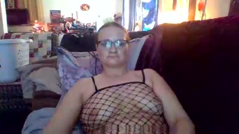 lynds87 online show from 02.10.26