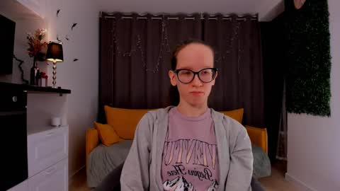 Sara online show from 02.12.25