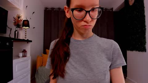 Sara online show from 02.24.25