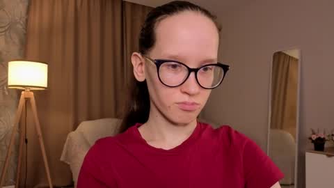 Sara online show from 04.18.26