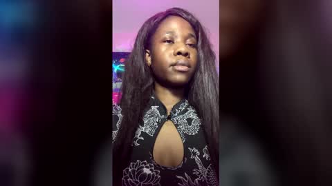 lynflowers online show from 12.13.25