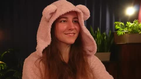 Lynn online show from 11.21.25