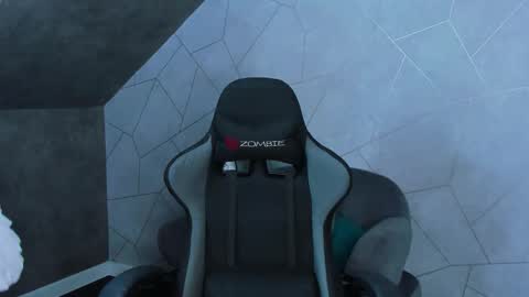 Snapshot of lynn_martin chatting on 11.13.25 Lynn online show from 11.13.25