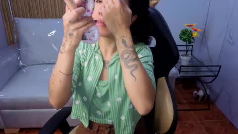 lynn_turner_ online show from 02.03.26