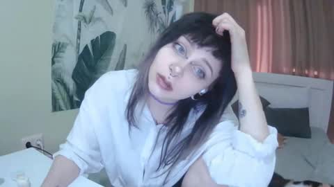 Kira online show from 09.09.25