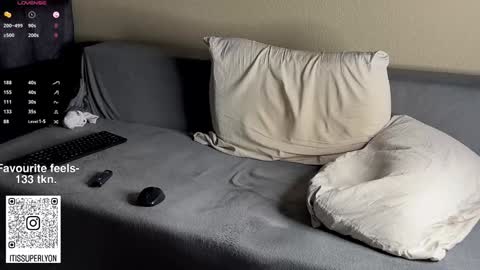 Snapshot of lyon_power_ chatting on 01.21.25 Dani online show from 01.21.25