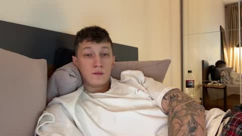 Snapshot of lyon_power_ chatting on 03.07.25 Dani online show from 03.07.25