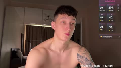 Snapshot of lyon_power_ chatting on 03.10.25 Dani online show from 03.10.25