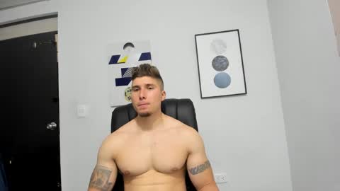 Snapshot of lyonel15 chatting on 12.27.24 Lyonel online show from 12.27.24