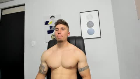 Snapshot of lyonel15 chatting on 03.03.25 Lyonel online show from 03.03.25