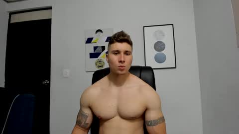 Snapshot of lyonel15 chatting on 09.13.25 Lyonel online show from 09.13.25