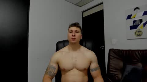 Snapshot of lyonel15 chatting on 10.18.25 Lyonel online show from 10.18.25