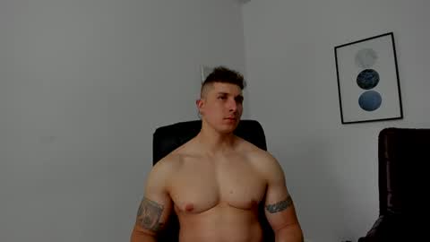 Snapshot of lyonel15 chatting on 07.19.26 Lyonel online show from 07.19.26