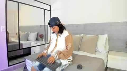 lyra_raven online show from 05.25.26