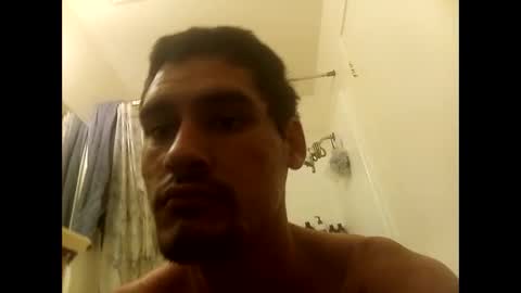 Snapshot of lyrwalkerrabbits96 chatting on 11.04.25  Lyr.WalkerRabbit96 online show from 11.04.25