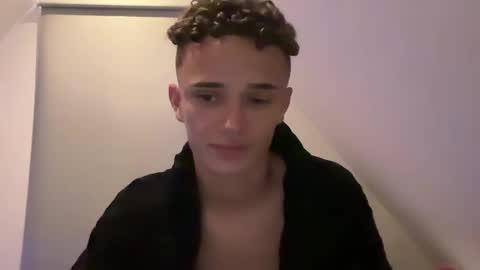 Snapshot of lz_britboy chatting on 03.05.25 NEW Leo lz britboy online show from 03.05.25