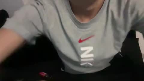 Snapshot of lz_britboy chatting on 10.20.25 NEW Leo lz britboy online show from 10.20.25