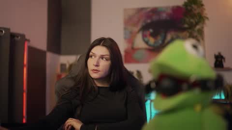 Snapshot of m1agarand chatting on 09.29.25 M1A Dddy online show from 09.29.25