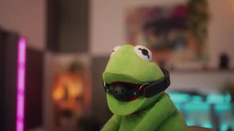 Snapshot of m1agarand chatting on 10.05.25 M1A Dddy online show from 10.05.25