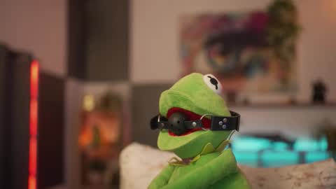 Snapshot of m1agarand chatting on 10.10.25 M1A Dddy online show from 10.10.25